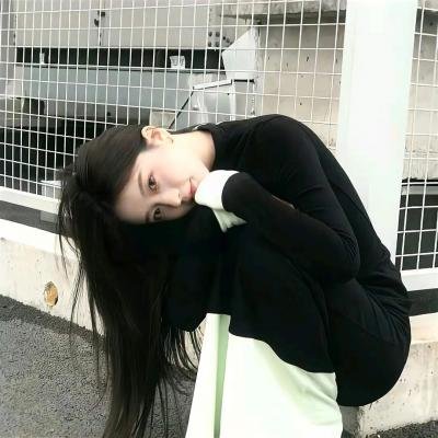 采蘑菇的夫妻